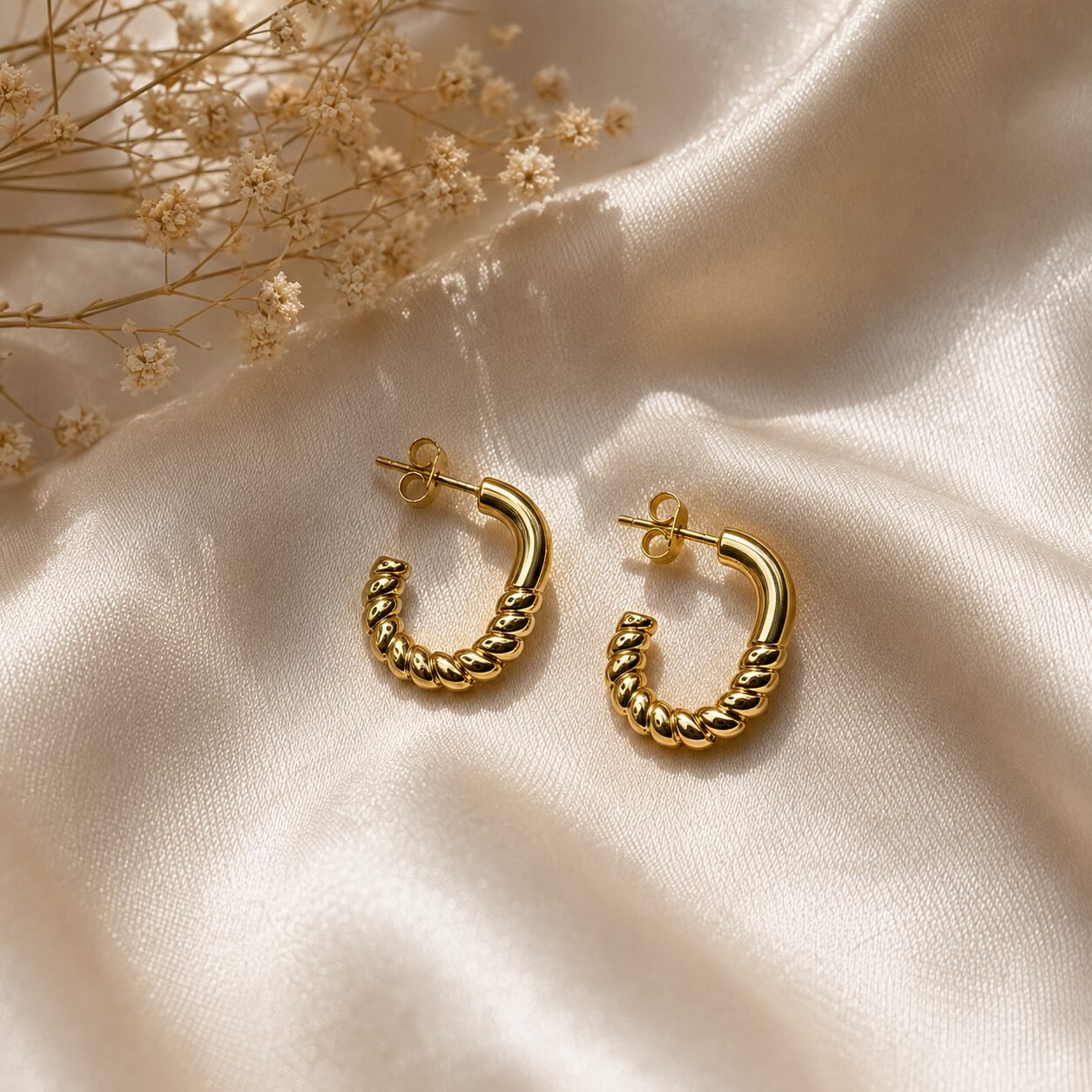 Twist & Gleam Gold Hoops Twist & Gleam Gold Hoops